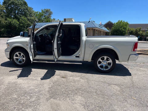 2017 RAM 1500 Laramie