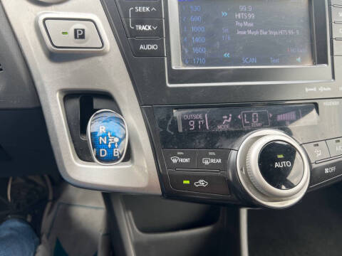 2014 Toyota Prius v