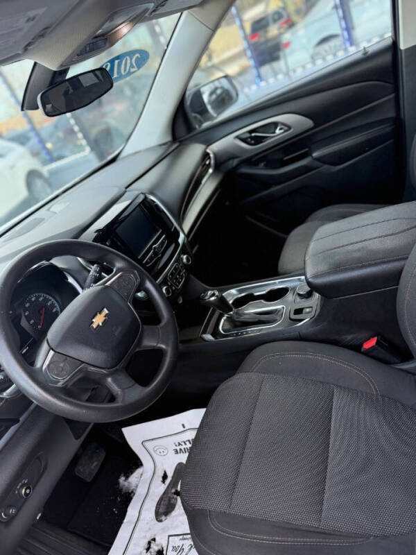 2018 Chevrolet Traverse LS