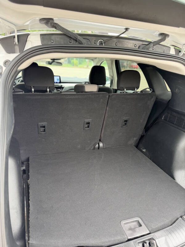 2021 Ford Escape SE