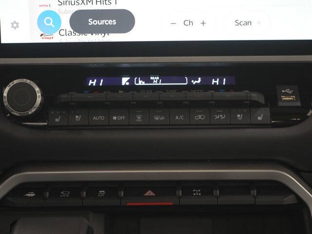 2025 Toyota Sequoia Platinum