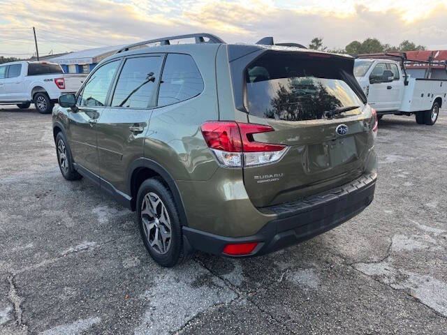 2024 Subaru Forester Premium