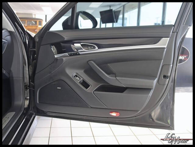 2013 Porsche Panamera 4S