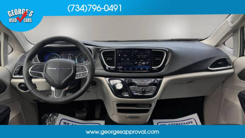 2023 Chrysler Pacifica Touring L