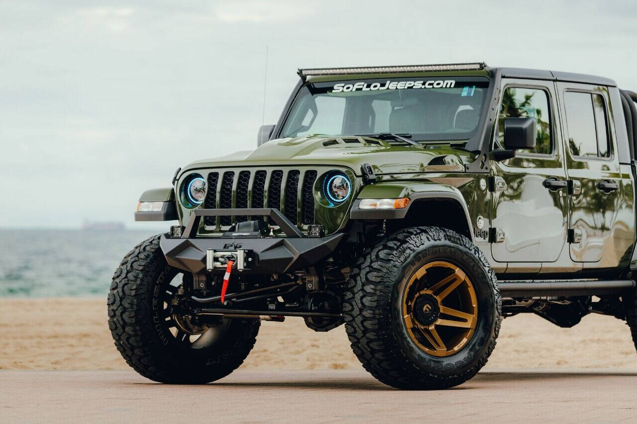 2023 JEEP Gladiator Pickup - $65,999