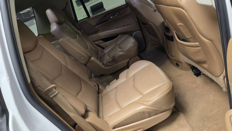 2016 Cadillac Escalade Platinum