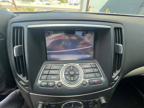 2011 Infiniti G25 Sedan x