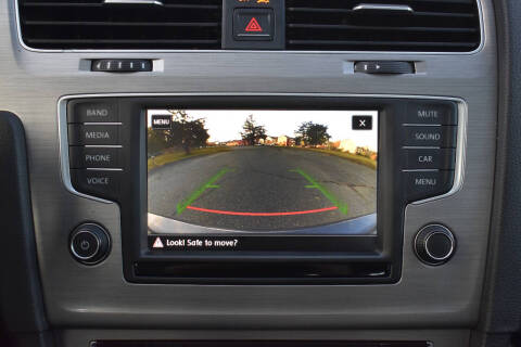 2017 Volkswagen Golf TSI SE