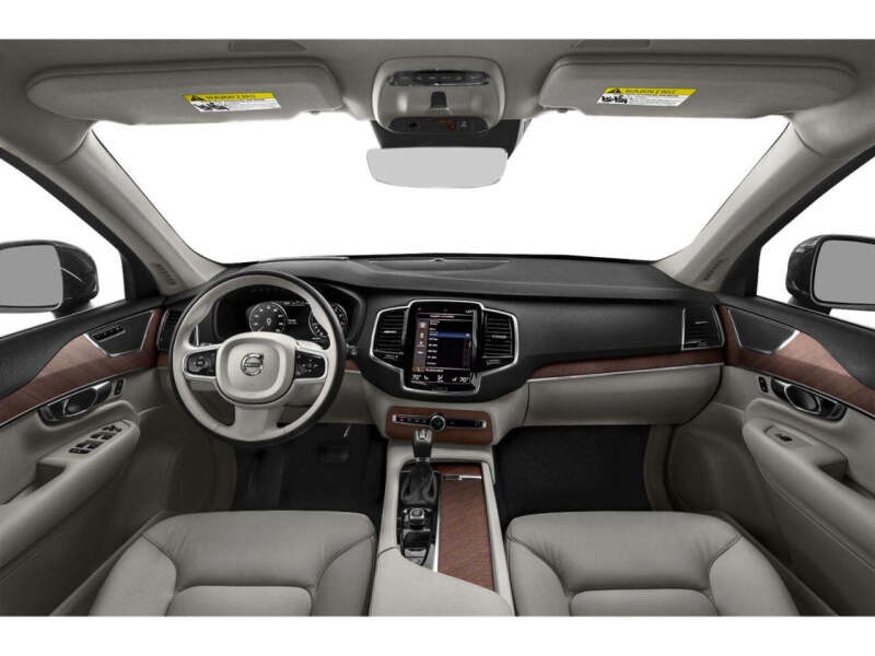 2022 Volvo XC90 T6 Inscription 7-Passenger