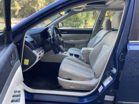 2010 Subaru Outback 2.5i Premium