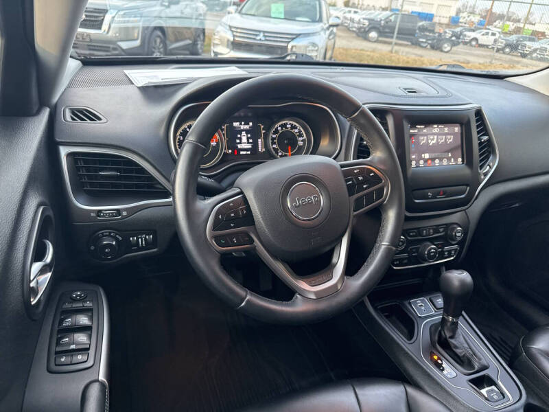 2019 Jeep Cherokee Latitude Plus