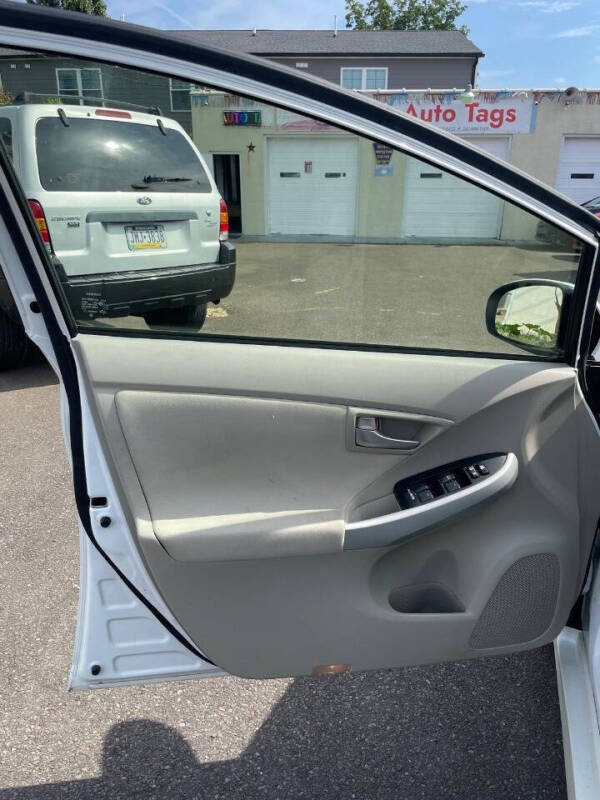 2012 Toyota Prius One