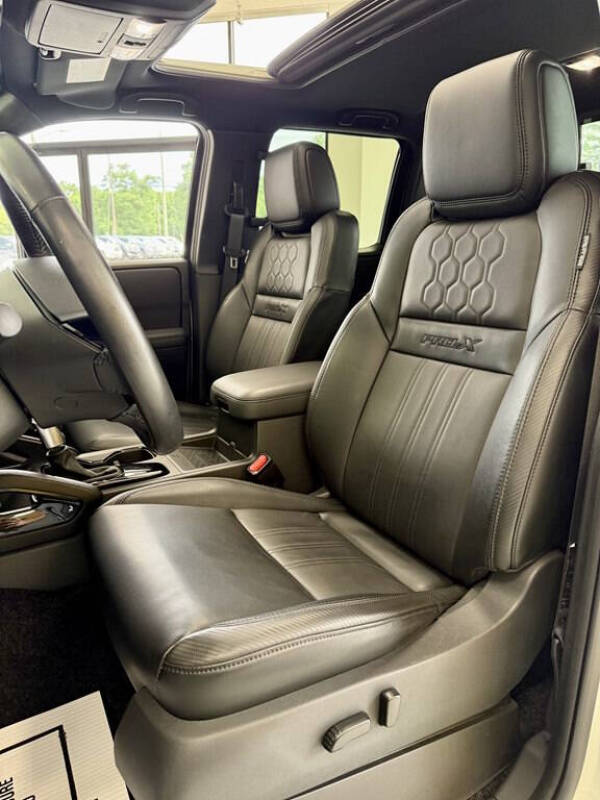 2022 Nissan Frontier S