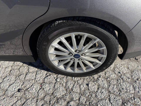 2013 Ford C-MAX Hybrid SE