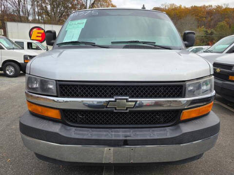 2017 Chevrolet Express LT 2500