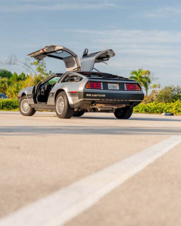 1981 DeLorean DMC-12