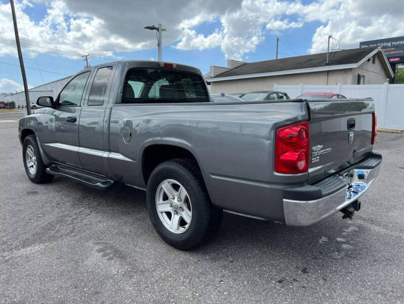 2006 Dodge Dakota SLT