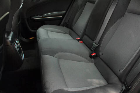 2016 Dodge Charger SE