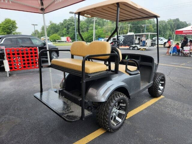 2018 E-Z-GO n/a for sale at Metz Auto & Outdoors in Syracuse, IN