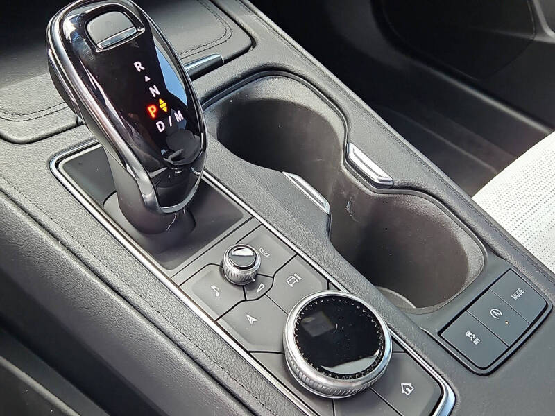 2025 Cadillac XT4 Sport