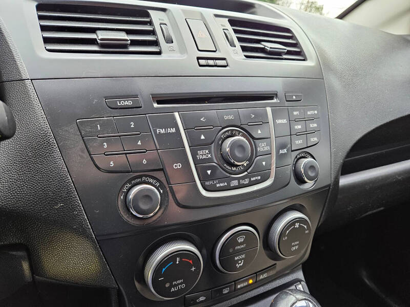 2012 Mazda MAZDA5 Touring