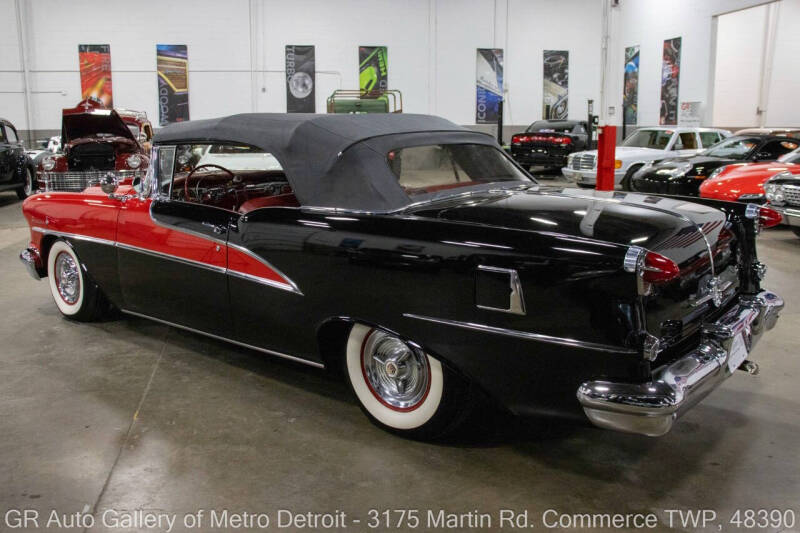 1955 Oldsmobile 98 Starfire