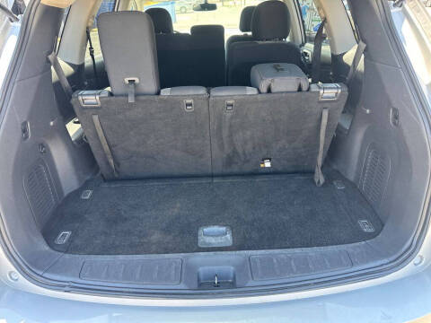 2017 Nissan Pathfinder SV