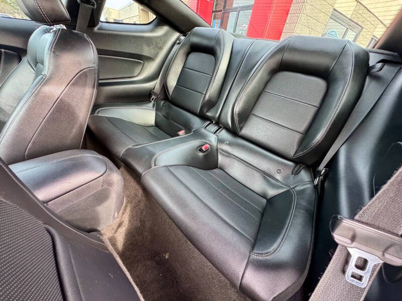 2017 Ford Mustang EcoBoost Premium