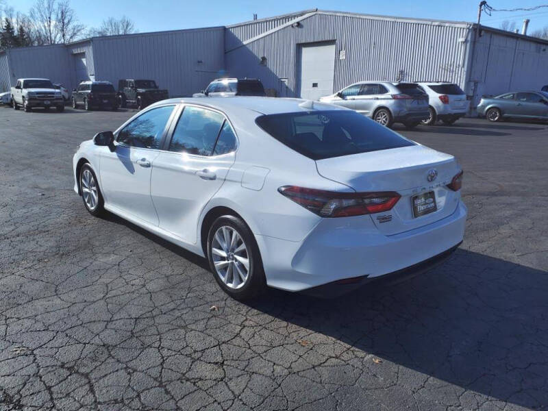 2022 Toyota Camry LE