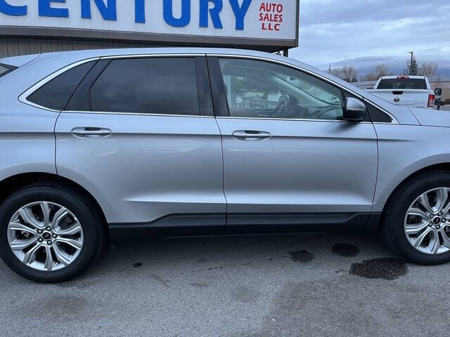 2024 Ford Edge Titanium