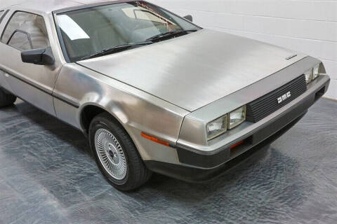 1982 DeLorean DMC-12