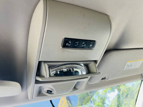 2012 Chrysler Town and Country Touring