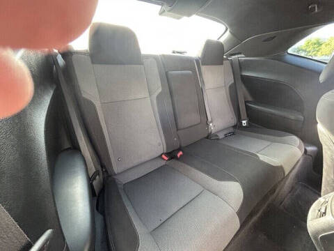 2015 Dodge Challenger SXT