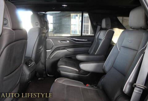 2023 Cadillac Escalade Sport