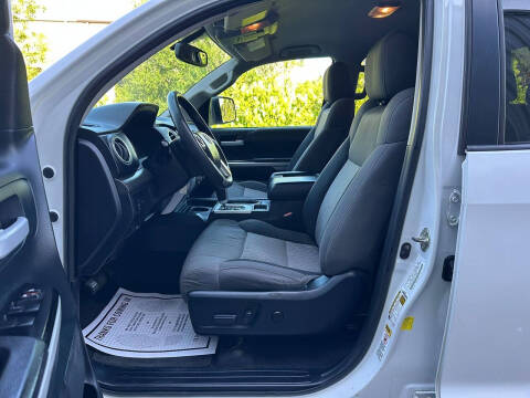 2014 Toyota Tundra SR5