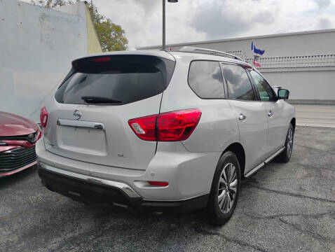 2020 Nissan Pathfinder SL