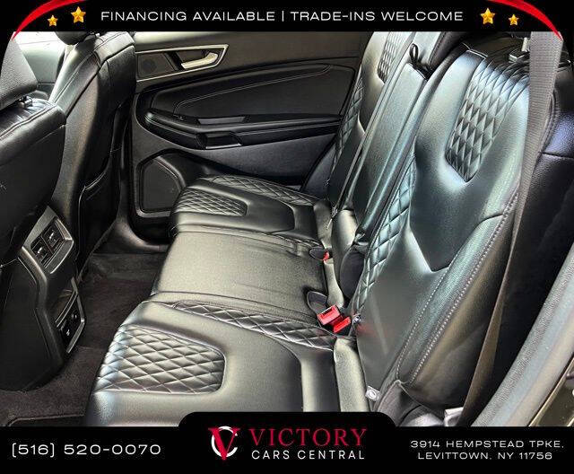 2023 Ford Edge Titanium