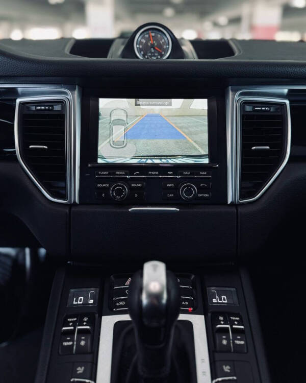 2015 Porsche Macan S