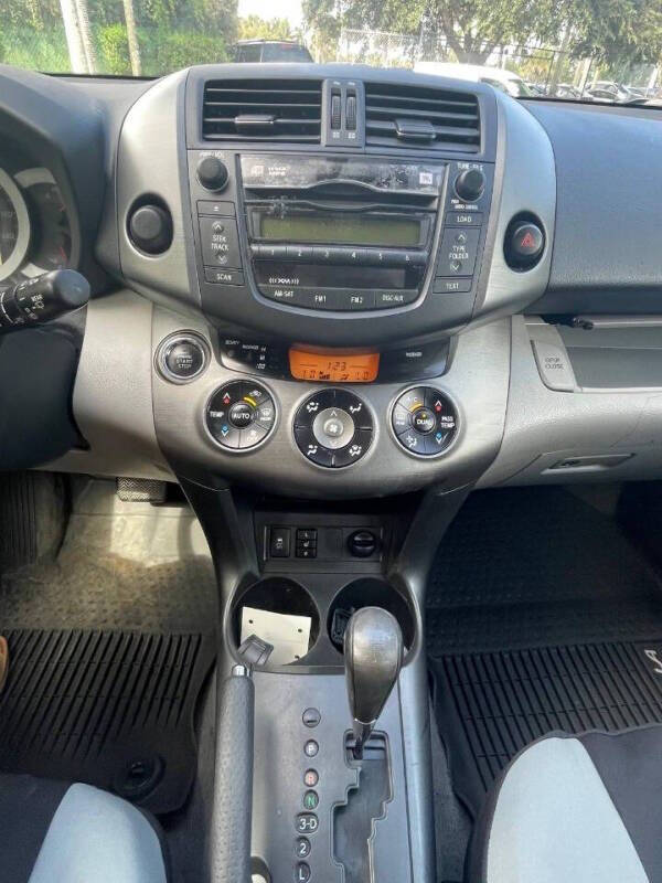 2011 Toyota RAV4 Limited