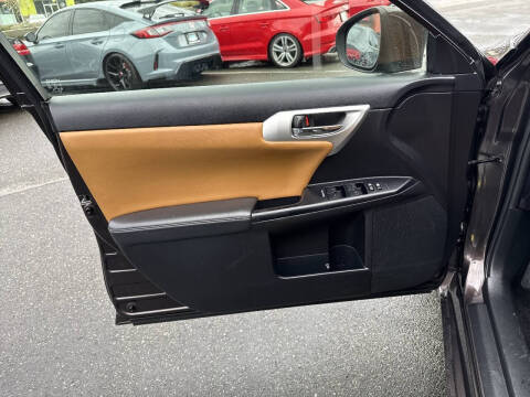 2013 Lexus CT 200h