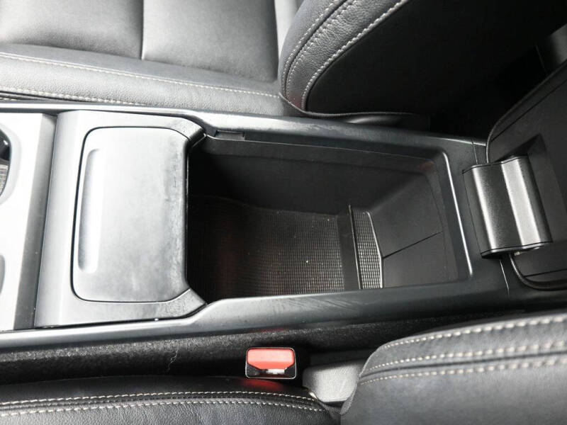 2021 Volvo XC40 T5 Momentum