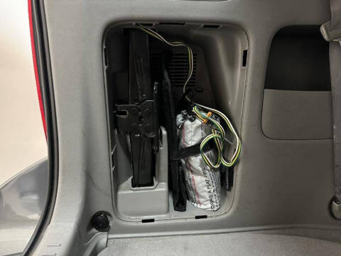 2007 Hyundai Entourage SE