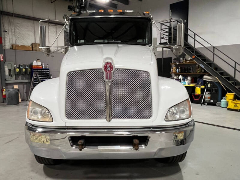 2016 Kenworth T270