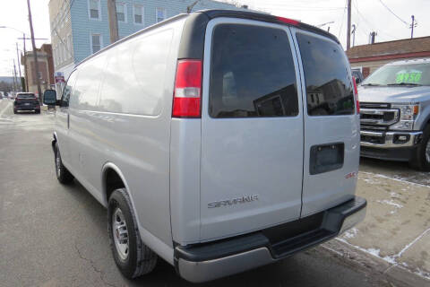2017 GMC Savana 2500