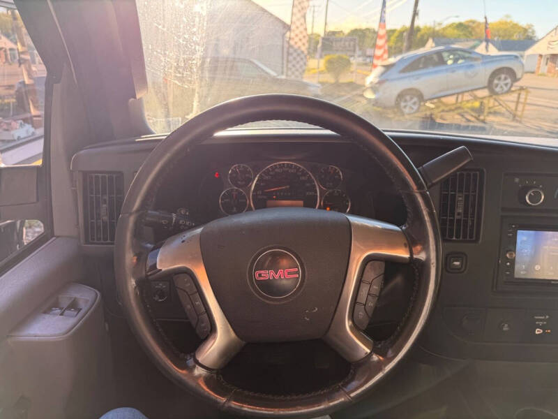 2017 GMC Savana 2500