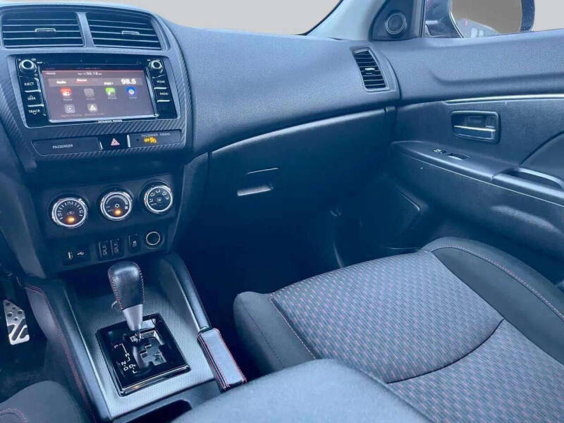 2018 Mitsubishi Outlander Sport LE