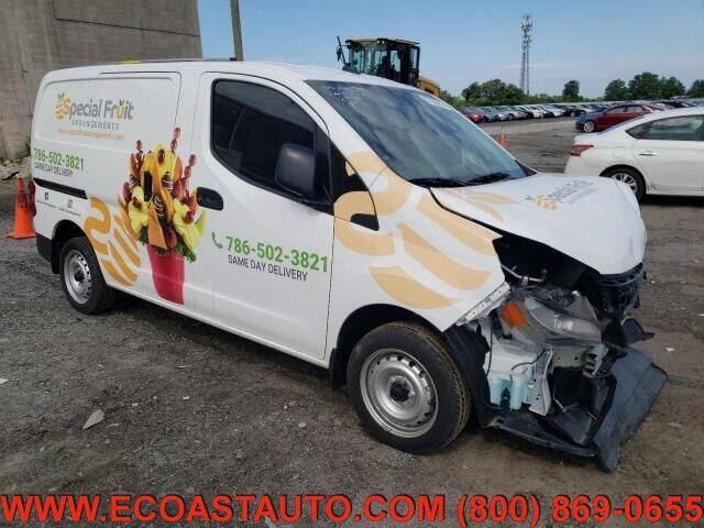 2021 Nissan NV200 S's photo