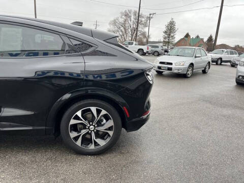 2022 Ford Mustang Mach-E Premium