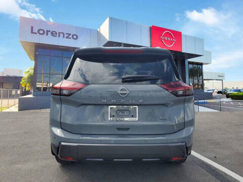 2025 Nissan Rogue SL