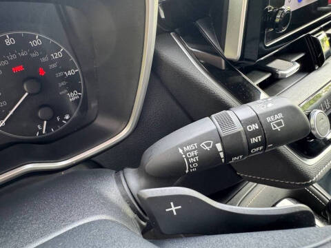 2024 Toyota Corolla Hatchback SE